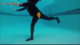 تمرین در آب برای گرم کردن اندام تحتانی