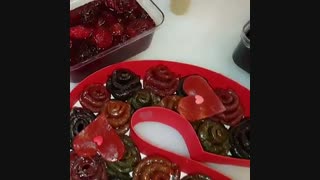 کادو و سورپرایزهای ترش مزه (لواشک و ترشک)