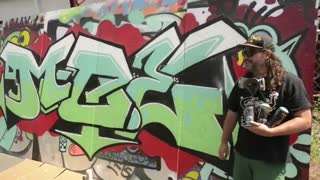 ✅ آموزش اجرای نقاشی  گرافیتی حرفه‌ای روی دیوار