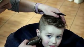 آموزش مدل مو پسرانه- مومیس مشاور و مرجع تخصصی مو