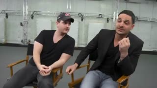 ویدئویی از پشت صحنه مصاحبه در سال 2013 بین Elias Toufexis و Mando