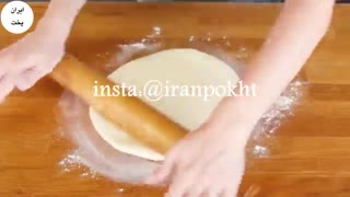به راحتی در منزل پیتزا درست کنید