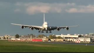 لندینگ ایرباس a380 بزرگترین هواپیمای مسافربری جهان