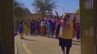 راه باز است (کمک به مناطق محروم سیستان و بلوچستان )