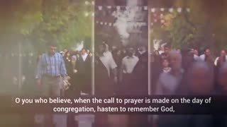 Ayatollah Khamenei reciting Surah Al-Jumu'ah