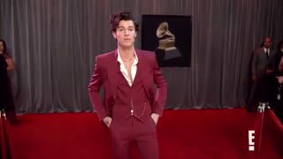 Shawn Mendes says COOL on the GlamBOT!