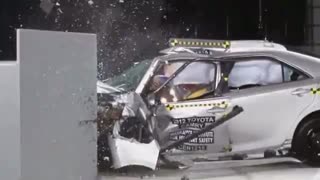 عجیب ولی واقعی؛  ایمنی ضعیف تویوتا کمری ۲۰۱۲