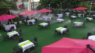 رستوران فضای باز سرو هتل پارسیان آزادی