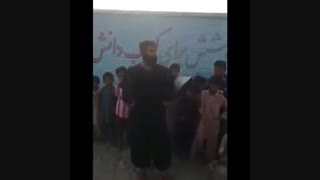 آدمایی که در لاتی کار شاهان می کنند
