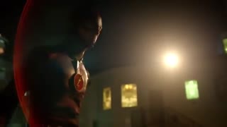 ارو در مقابل فلش