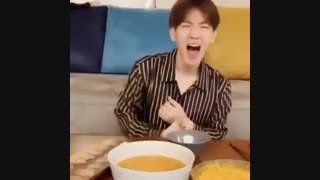 لایو بکهیونXD