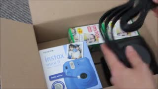جعبه گشایی دوربین Instax mini 9