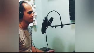 ویدیو علی خادمی بازخوانی آهنگ بی احساس شادمهر