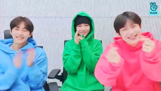 ویلایو اِنهایپن / اینبار نوبت لاین جوان تر هاست / ( زیرنویس فارسی) ENHYPEN vlive