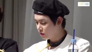 یونجون کیوتمون با لب های غنچه ایش ^ ^