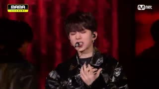 اجرای آهنگ 'BEASTMODE' از گروه MONSTA X در جشنواره MAMA 2020