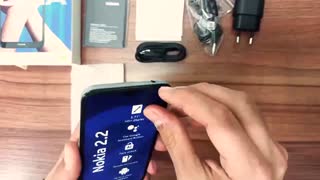 جعبه گشایی نوکیا 2.2