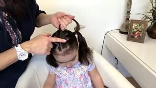 مدل مو بچه گانه دختر با بندهای زیگزاگ- مومیس مرجع و مشاور مو