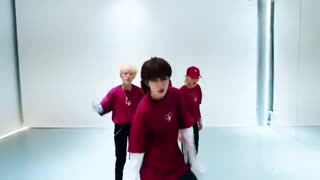 ‏❀⇠موزیک ویدیوی "HOLLA" از فنسی رد