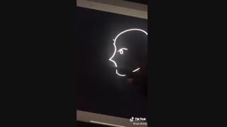 مداد سیاه دادن دستم گفتن زندگیت رو رنگ کن :/