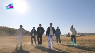 اجرای گروه P1harmony با آهنگ "SIREN" در برنامه‌ی K-Bob Star