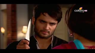 سریال یک عشق یک جنون قسمت 243 قسمتی که ارکی مادورو بهزور به خونش میبره و با چاقو...