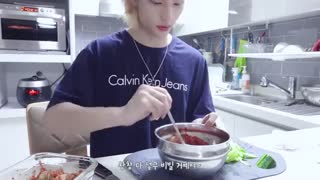 سومین ویلاگ(Vlog)هیونجین (Hyunjin)عضو استری کیدز(Stray kids) با زیر نویس آنلاین