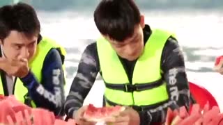 مسابقه هندونه خوری اکسو به مناسبت یلدا