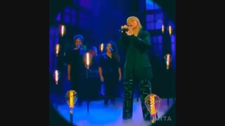 taylor swift...اجرا تیلور سویفت کپشن مهم