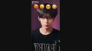 این پسره منو یاد آساهی میندازه *-*