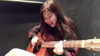 کاور رزی از اهنگ REALLY REALLY [مال گروه وینر]