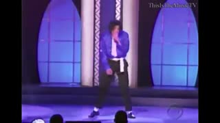 اجرای مایکل جکسون the way you make me feel در جشن ۳۰ سالگی ۲۰۰۱