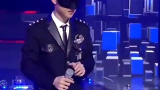 اجرای Tempo از exo با چش بسته