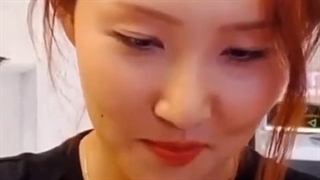 هواسا تو لایوش میگه سلام علیکمXD