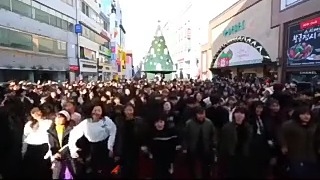 آرمیی ها بیاین وسط  حالاا قر قر( قلبش تمریییین) خدایی چه حالی میده کاش منم  اونجا بودم