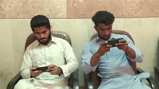 وقتی که یک شارژر داری!!! تدوین و کارگردان : محسن بلوچ نیا