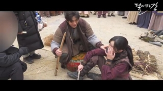 پشت صحنه قسمت سوم و چهارم سریال طلوع ماه در رودخانه (رودخانه ای که ماه از آن بر می خیزد.)