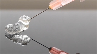 هیالاز یا هیالورونیداز چگونه ژل را تجزیه می کند؟