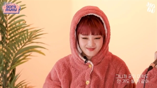 اجرای آهنگ smile از سویون و مینی gidle