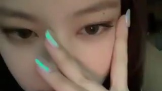 بلینک بیاید از جنی حمایت کنیم.