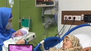 زایمان طبیعی در ساعت سه ونیم صبح با یک مادر بسیار صبور