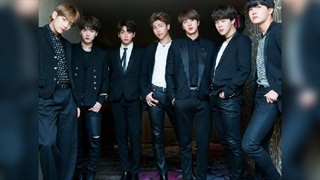 من مطمئنم تو نما کسی منو نمیشناسه